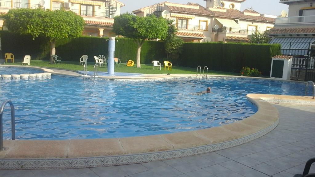 Holiday Home Torre De Pisa Torrevieja Exterior photo